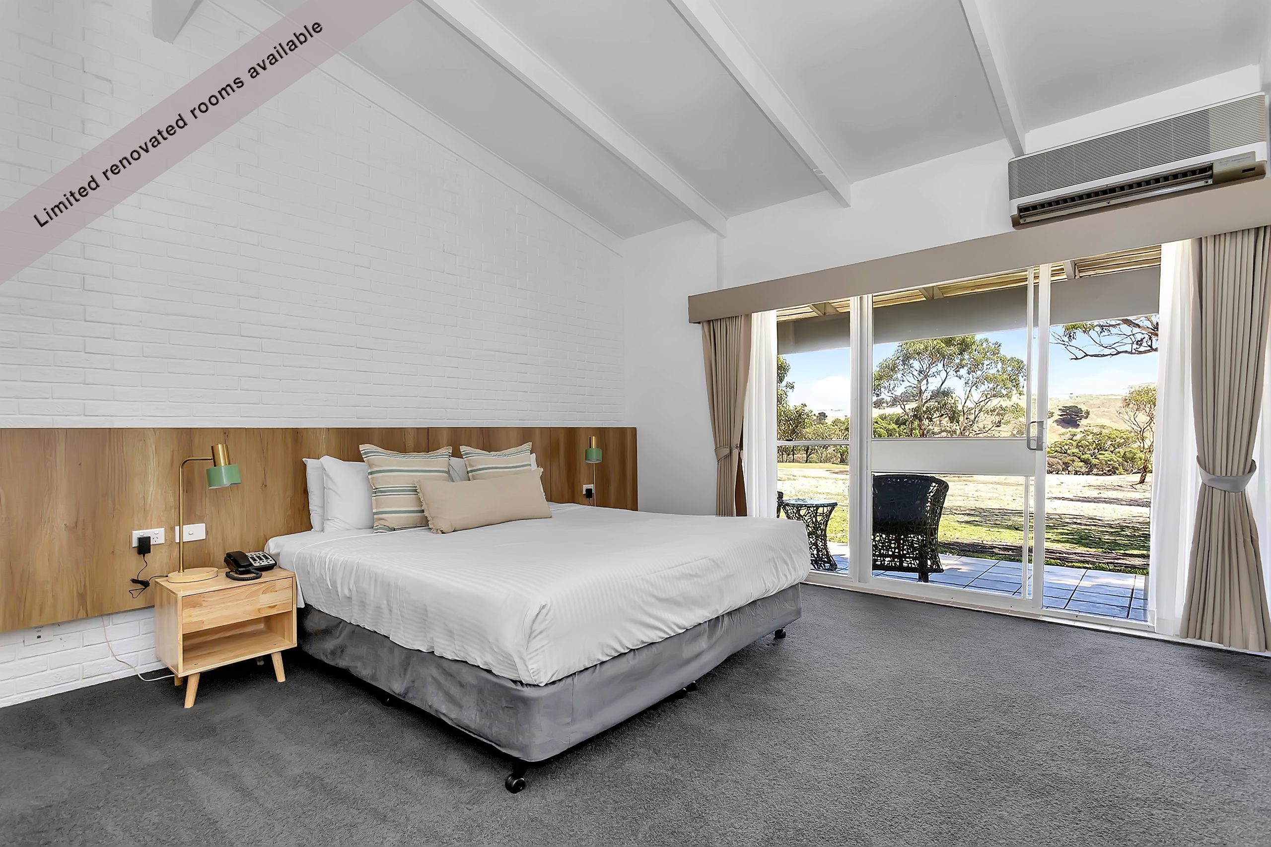 Modern hotel room with Golf course view in Wirrina Cove, South Australia